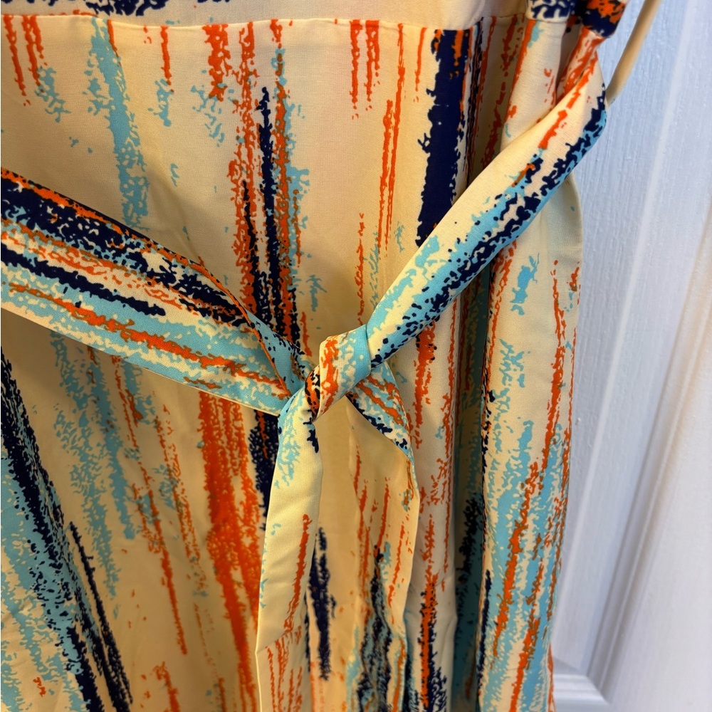 NWT Women’s Size Large Emery Rose Cream Colored Dress w/Blue & Orange Designs - Picture 6 of 8